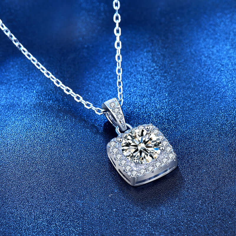 S925 Sterling Silver Jewelry Moissanite Pendant Necklace